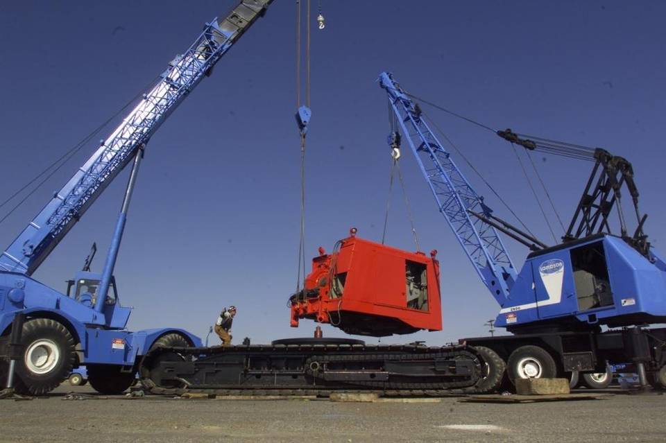 Port of Pasco may sell crane, end container business