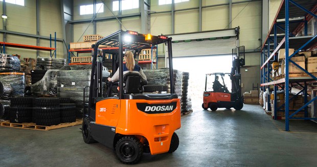Doosan launches new electric 80-volt counter balance series forklift trucks