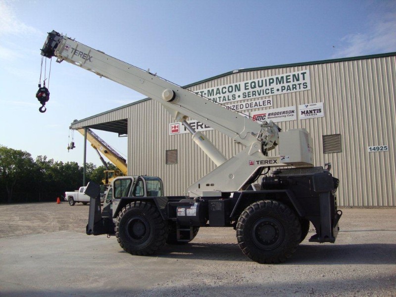Scott-Macon Equipment Named Terex Rough Terrain Crane Distributor of the Year