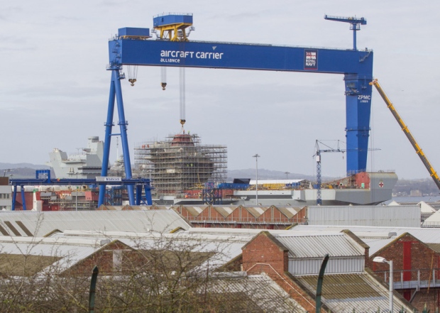 Rosyth Dockyard to sell UK’s largest crane