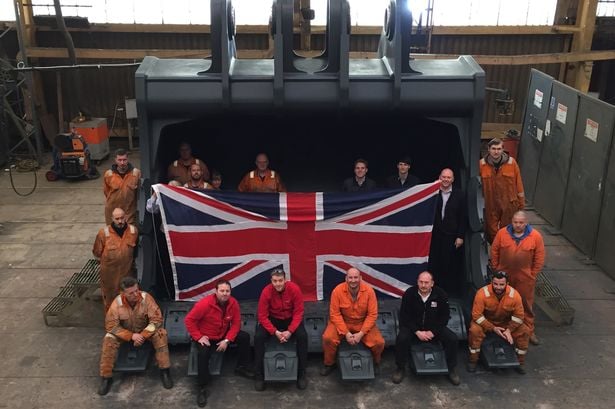 One of the world’s largest excavator buckets made by Hi-Spec Manufacturing, weighing 44 tons