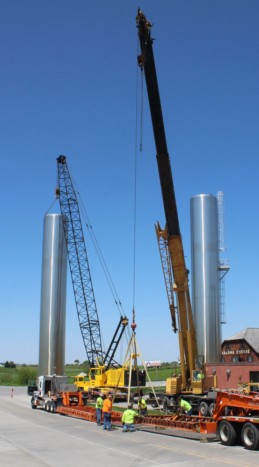 Townsend Crane moves two Iowa landmarks with a Lattice Boom and