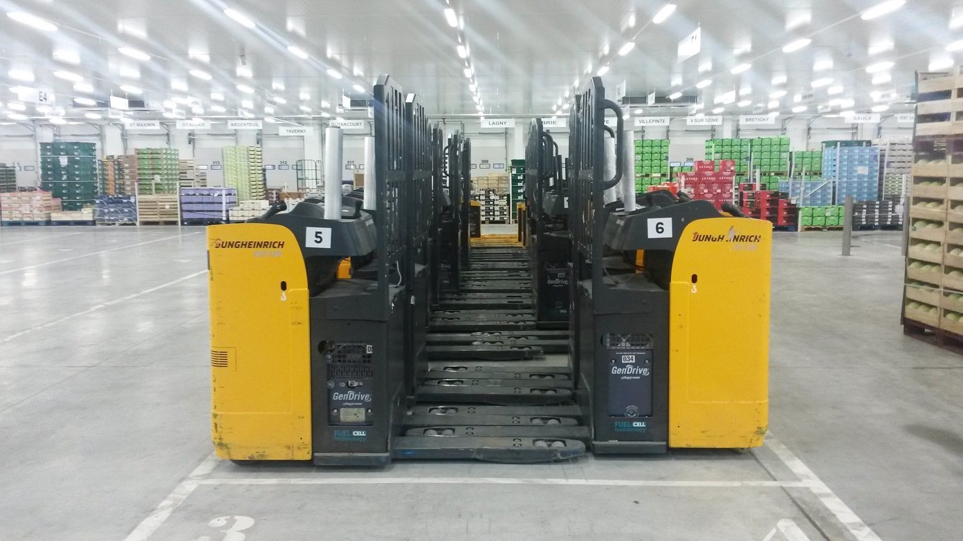 First European All Hydrogen Powered Jungheinrich Forklift Fleet On Display For The Warehouse Logistics Industry Cranemarket Blog