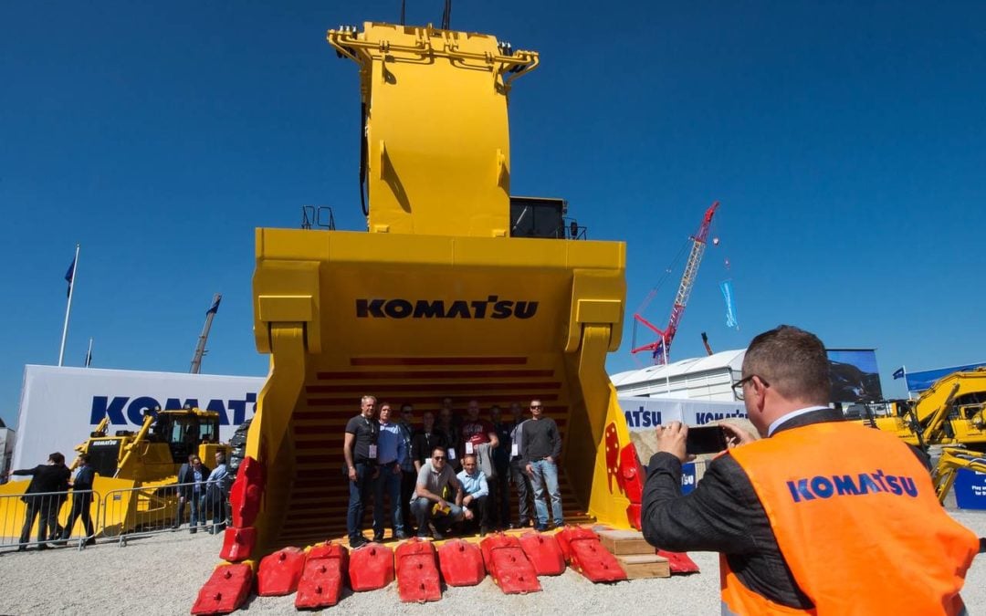 Did Komatsu outsmart Caterpillar in the Joy Global acquisition?
