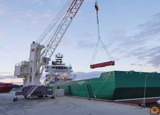 Uruguayan port operator orders Terex Quaymate 50-ton M50 mobile harbour crane
