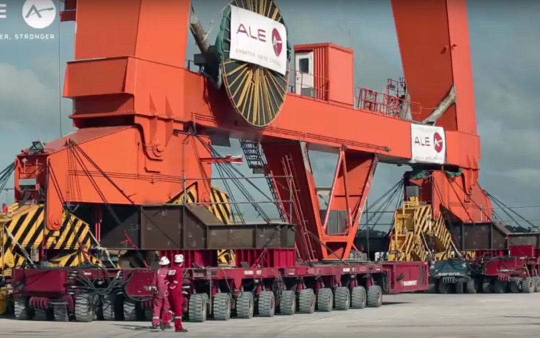 Video of ALE Heavy Lift rotateing a 2,810-ton gantry crane at a Shipyard in Brazil