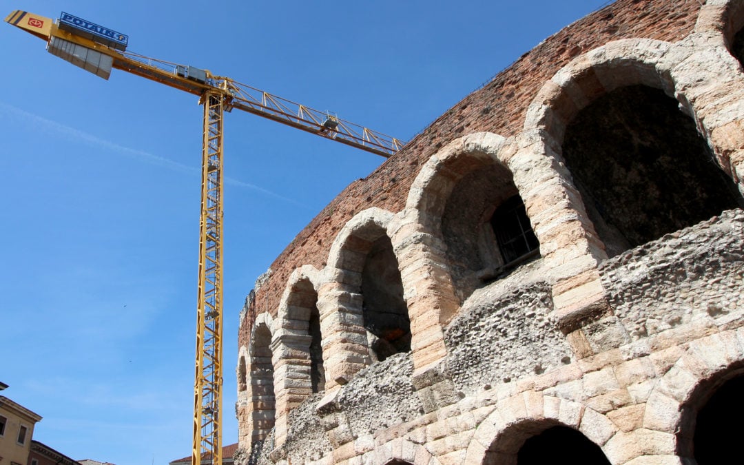 Potain MDT98 plays a role in the historic Verona Arena production in Italy