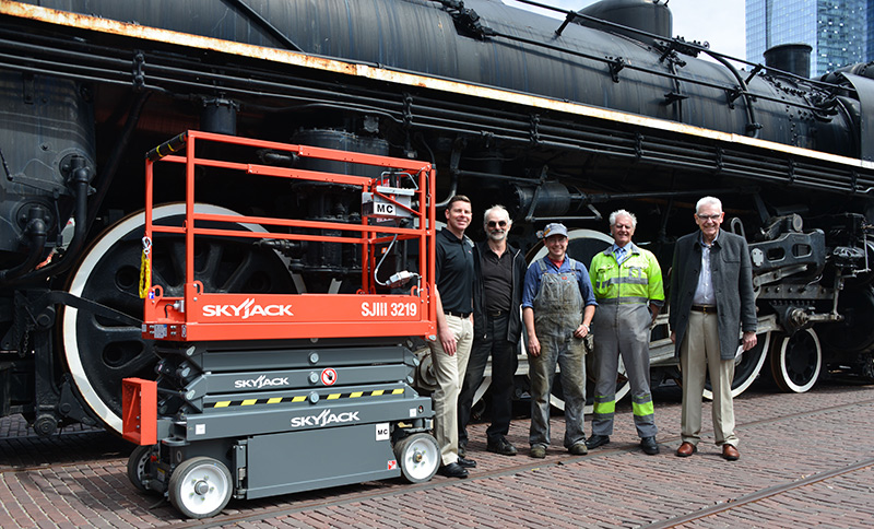 Skyjack helps Toronto Railway Museum continue its restoration efforts