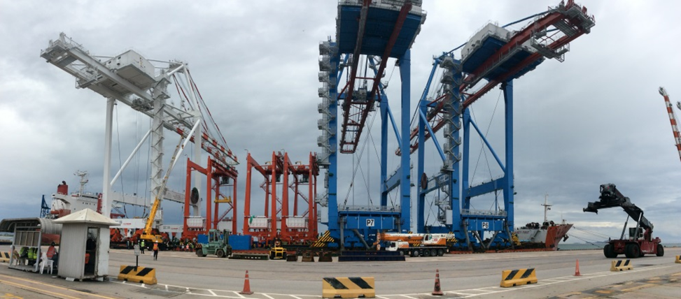 A supersized ZPMC crane damaged ahead of commissioning at Port of Charleston