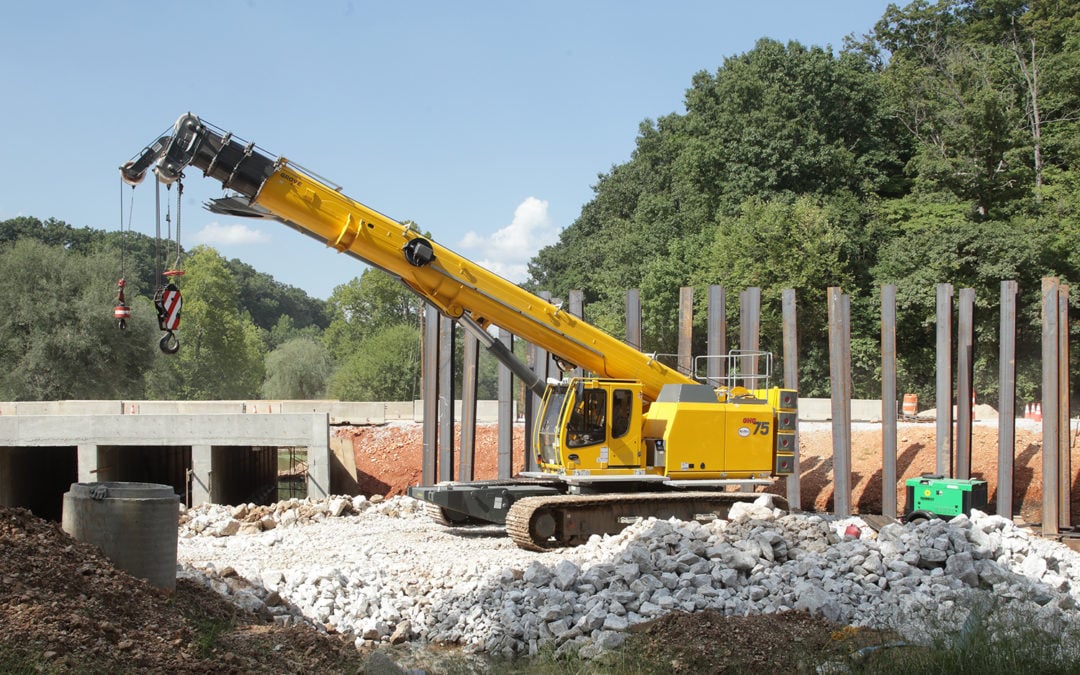 Grove GH275 telescopic crawler crane  brings pile-driving efficiency to Arkansas park restoration