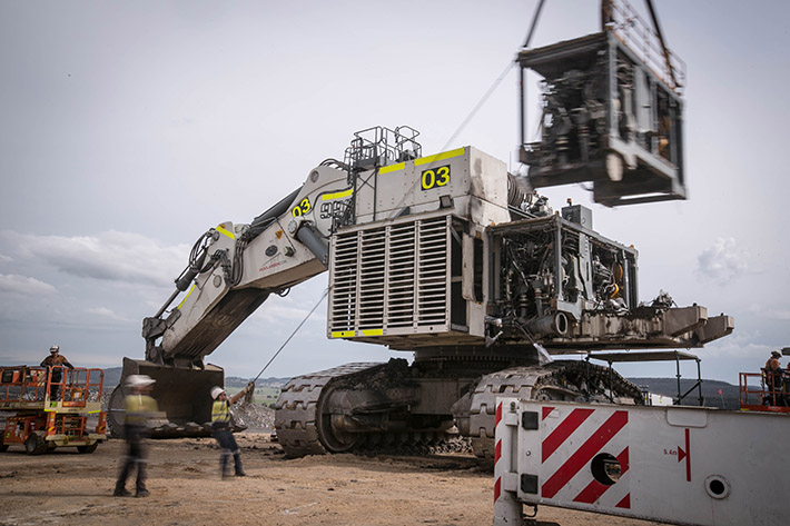 Work was undertaken to successfully repower Moolarben Coal’s R 996 B mining excavator in Australia