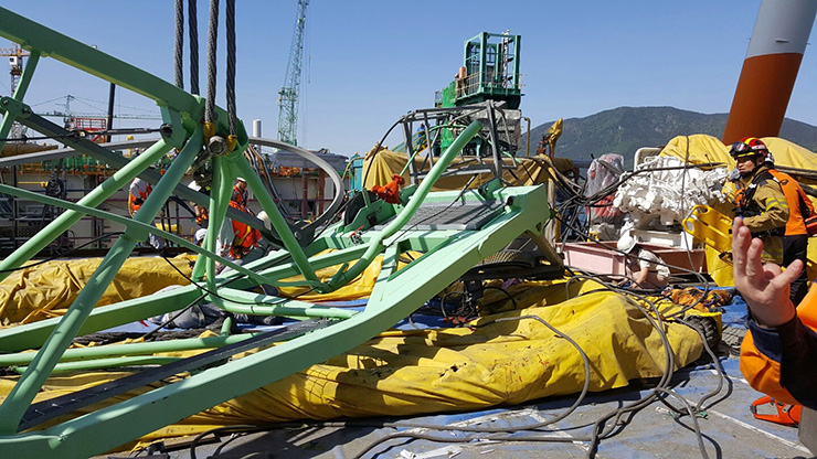 Gantry Crane Collapse at Samsung Shipyard Kills 6 Workers in Korea
