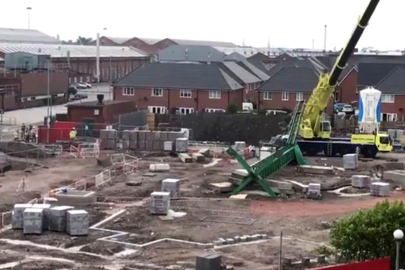 Tower Crane tips over in the UK killing two workers