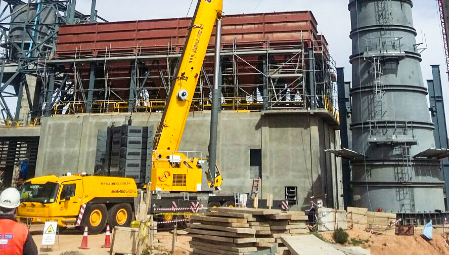 Alanoca brings the 1st Grove 400-ton GMK6400 All Terrain crane to Bolivia.