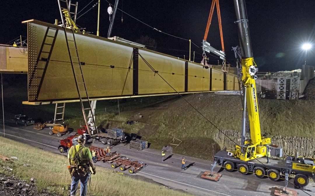 Maxim Crane Lifts 150' Bridge Beam For The $700m Southern Beltway 