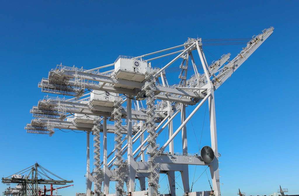 Port-Houston-ZPMC-ship-to-shore-cranes-4