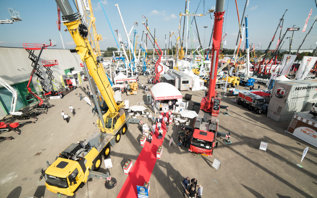 Grove shows off the GMK4100L-1 and GMK5150 All Terrain cranes at GIS 2017 in Italy